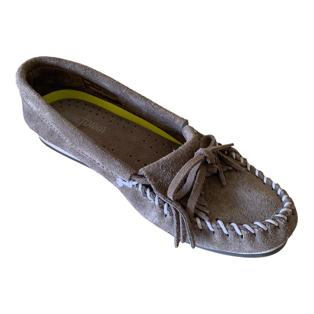 Minnetonka Moccasins Size 9.5 Gray Suede Hard Sole Fringe Slip On Casual Shoes - Picture 2 of 16